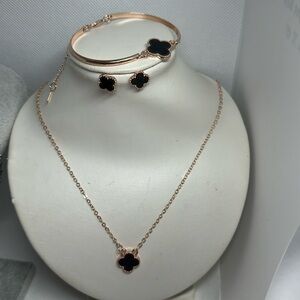 Necklace for woman!